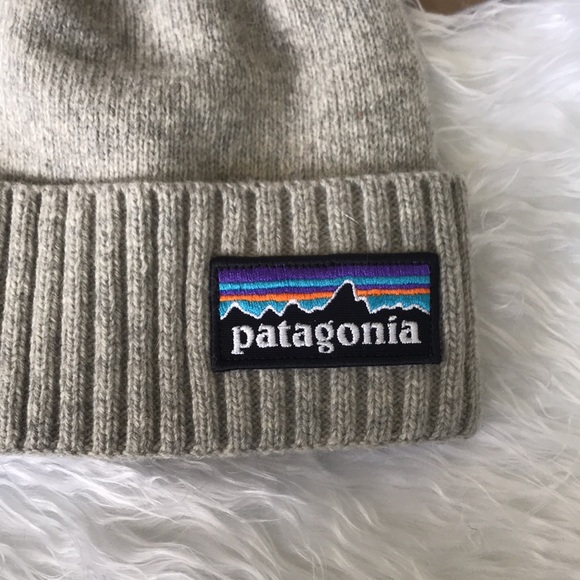 Brand New Patagonia Men's Brodeo Beanie Logo Drifter Grey Recycled Wool & Nylon - Picture 3 of 16